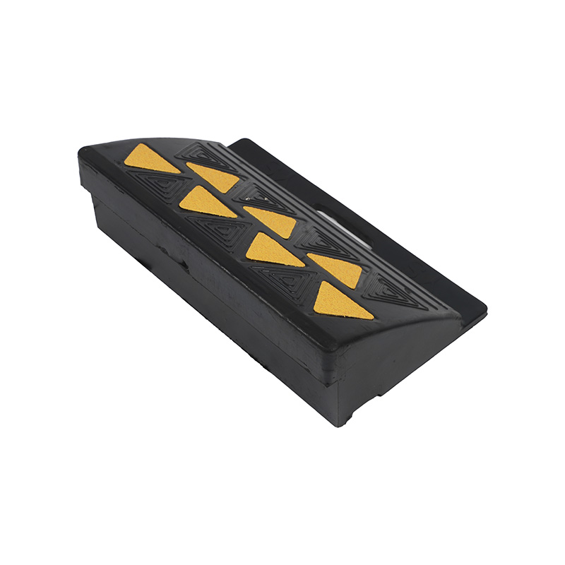 Heavy-Duty Portable Rubber Kerb Ramp, Anti-Slip Surface, Loading Dock Support, for Traffic, Sidewalks, Steps