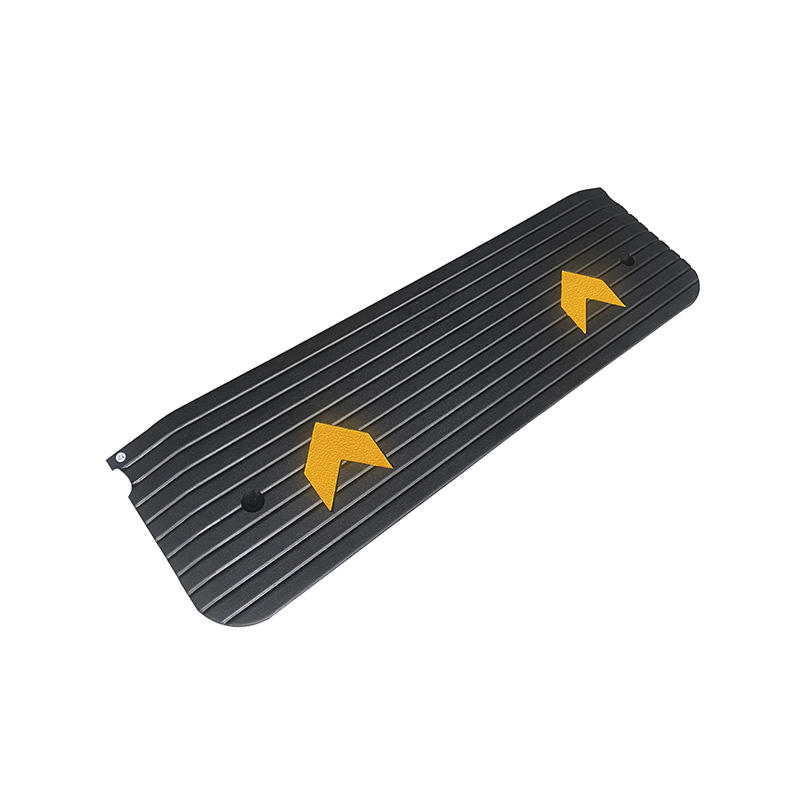Durable Anti-Slip Rubber Threshold Ramp, Wheelchair Access Aid, Indoor/Outdoor Use, Weather-Resistant, High Traction Surface