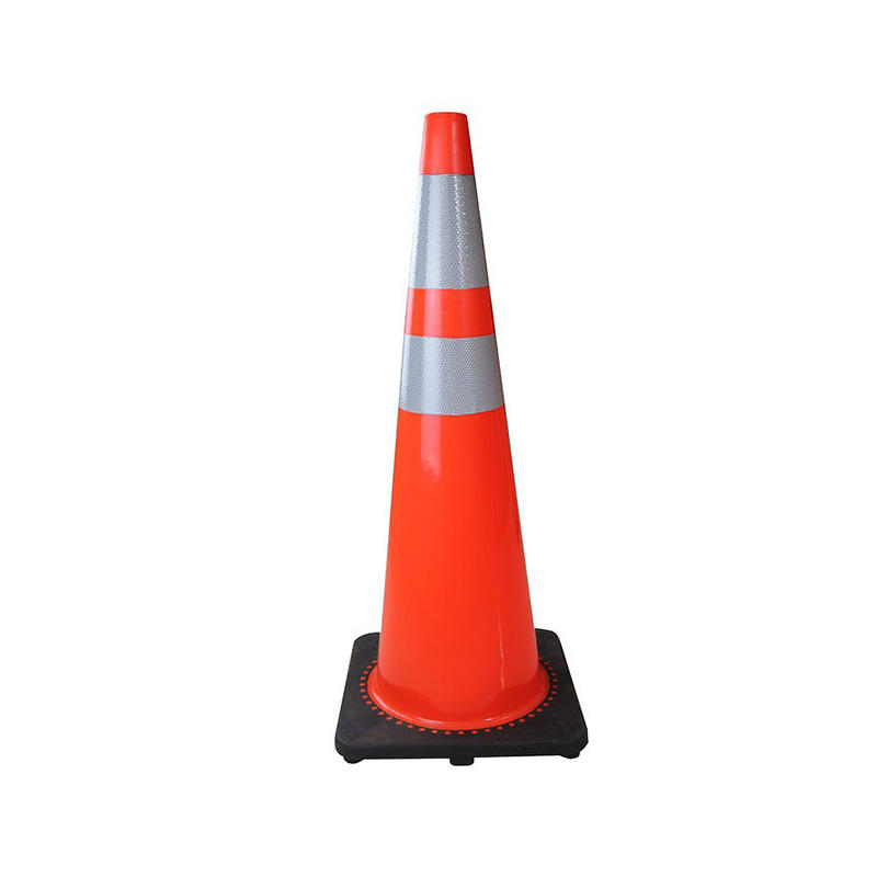 750mm Heat-Resistant PVC Traffic Cone With Rubber Base