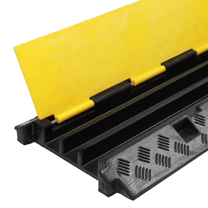 Heavy-Duty Cable Protector Ramp, Modular Rubber Guard with Yellow Safety Stripes, Traffic Wire Cover