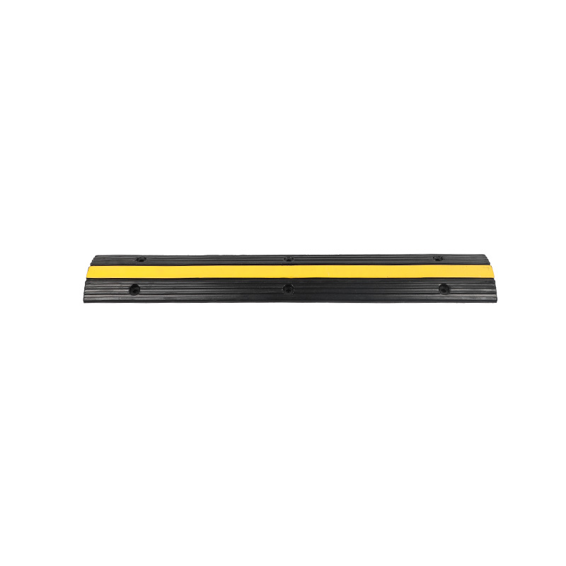 Heavy-Duty Rubber Cable Protector Ramp, 1 Channel, Traffic Wire Cover, Black, Non-Slip Surface